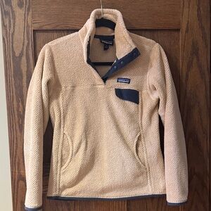 Patagonia Beige Sherpa Pullover with Navy Accents